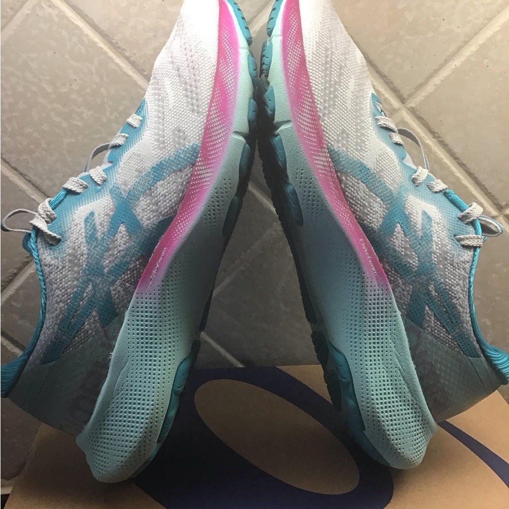 Women’s Asics Gel-Nimbus Lite 2